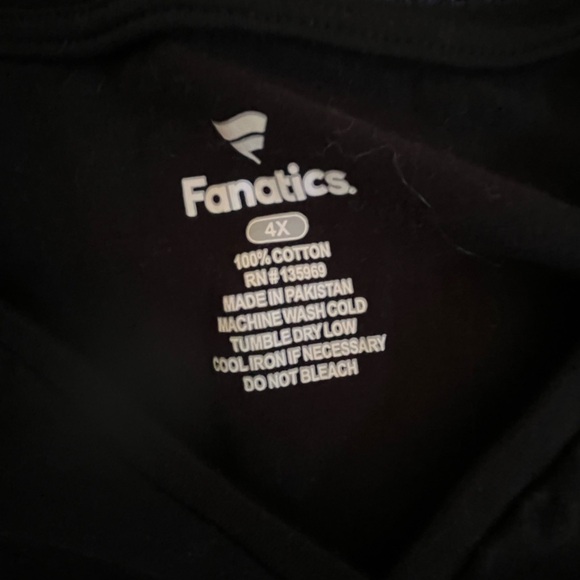 Women’s Bruins tee - Picture 2 of 2